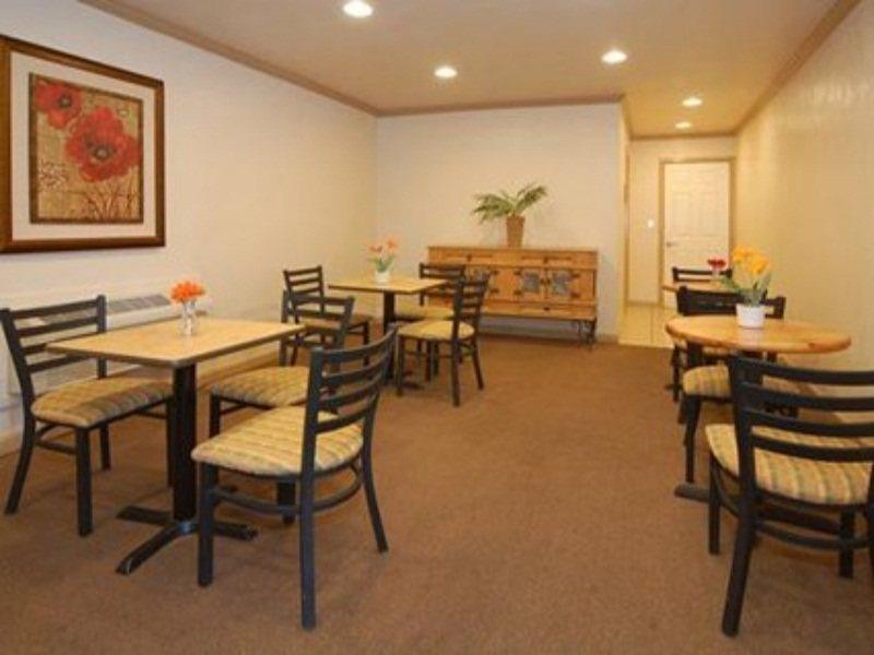 The Inn At 1252 Monterey Restoran foto